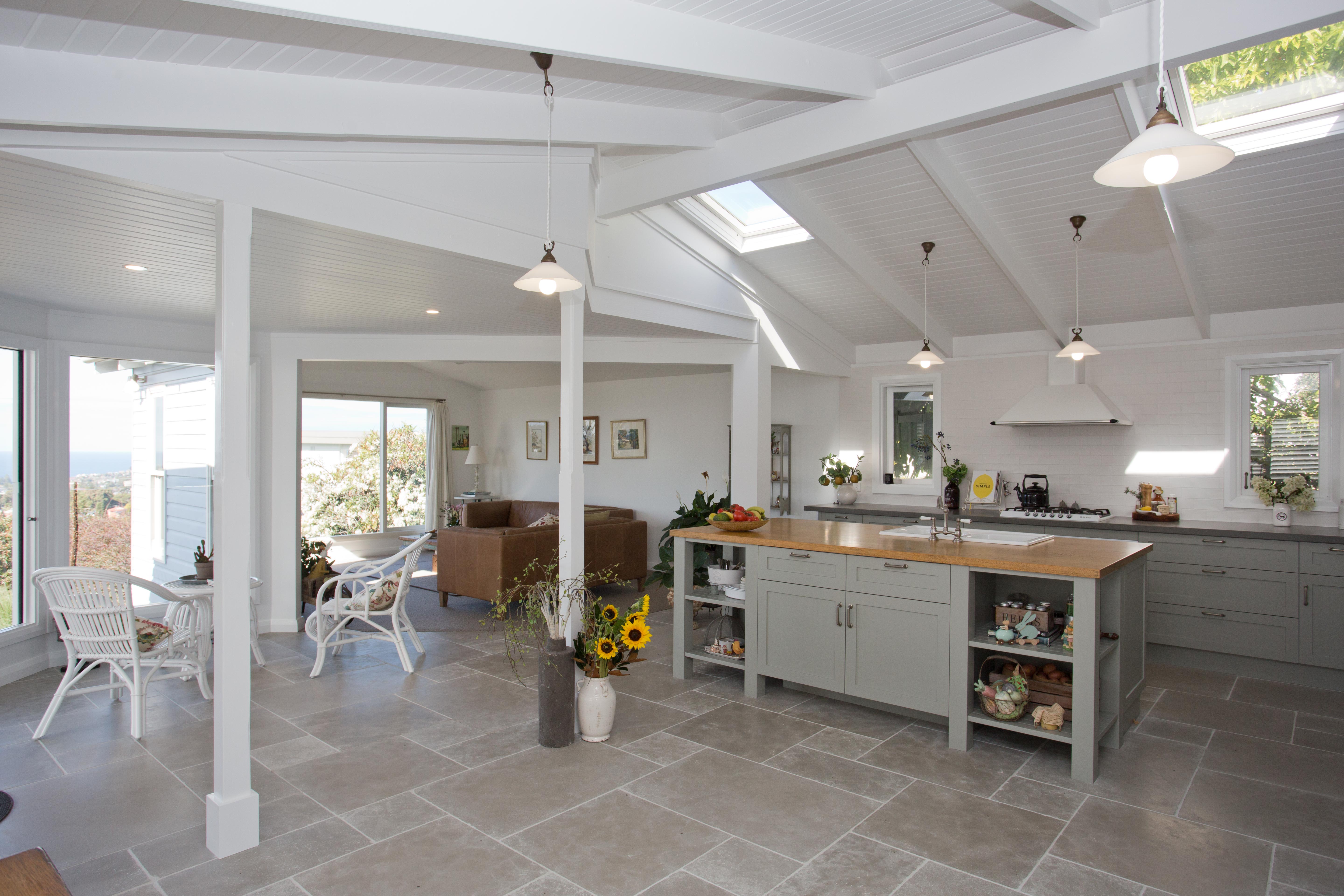 kitchen flooring - Garonne Limestone